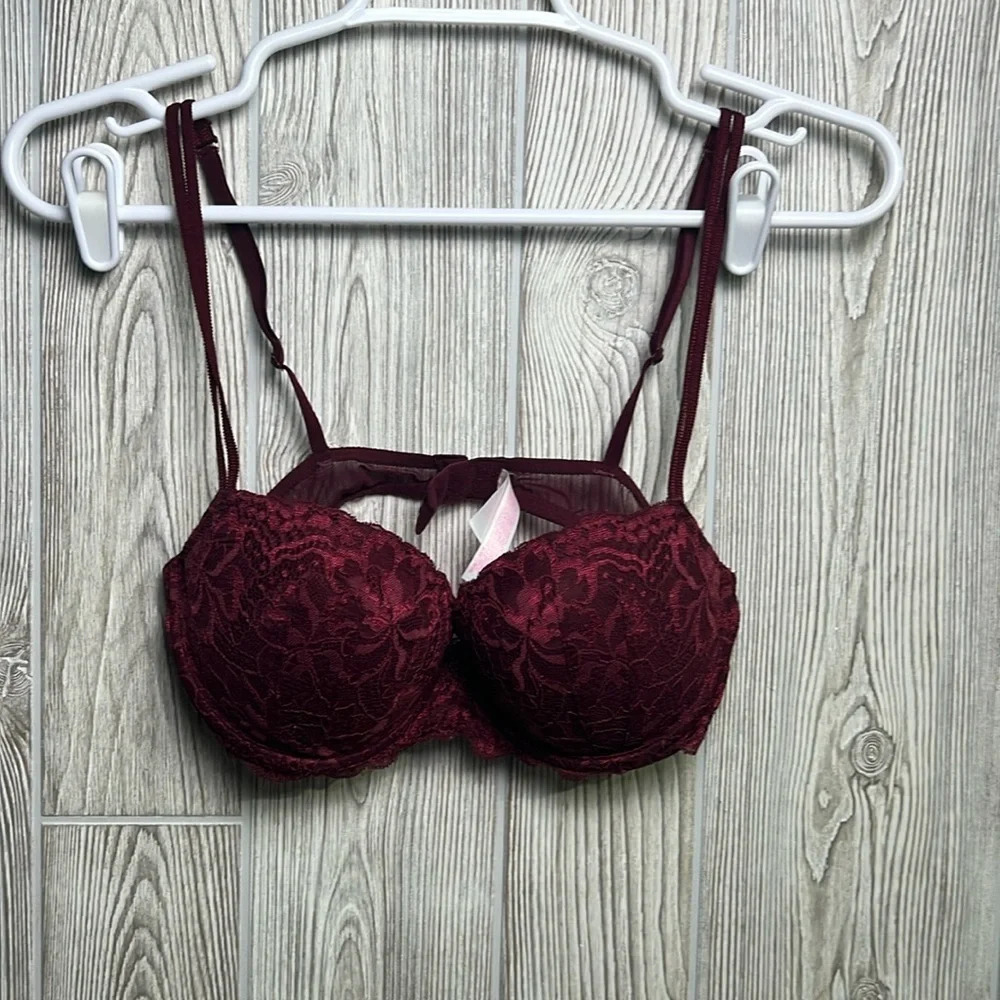 Woman’s Pink by Victoria’s Secret push-up bra maroon lace 34C